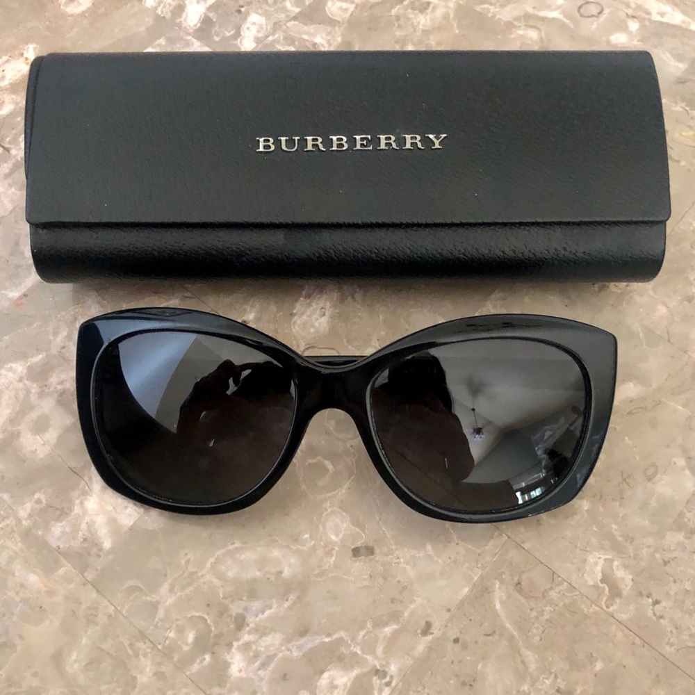 Burberry sunglasses with case
